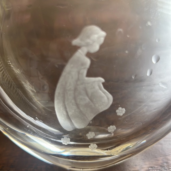 Orregors of Sweden Glass Vase Etched Signed - Picture 2 of 5